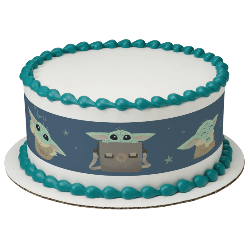 STAR WARS™ The Mandalorian Grogu Cake