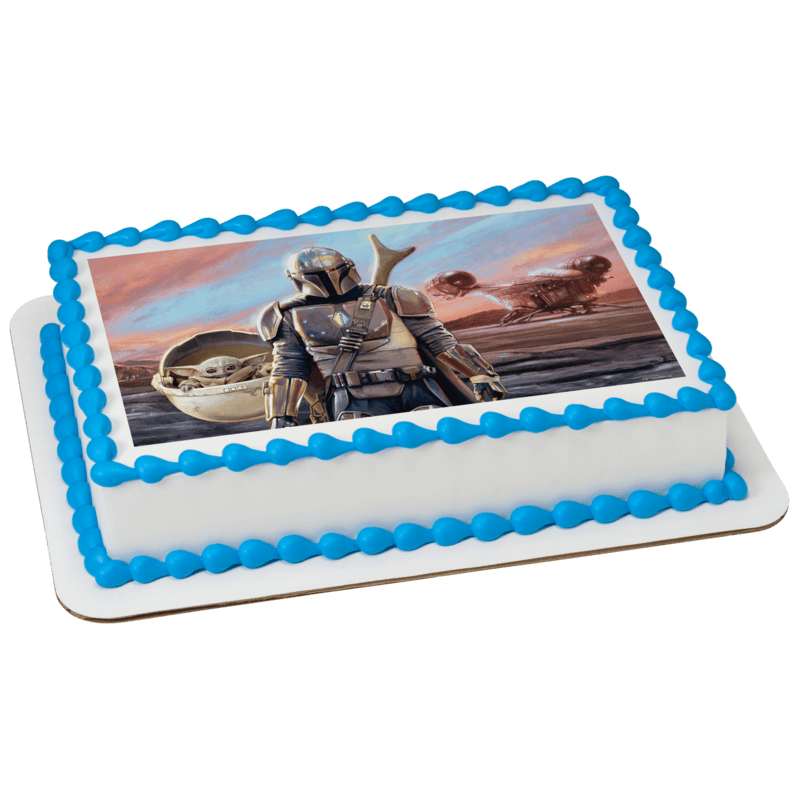 STAR WARS™ The Mandalorian The Mandalorian & The Bounty Cake